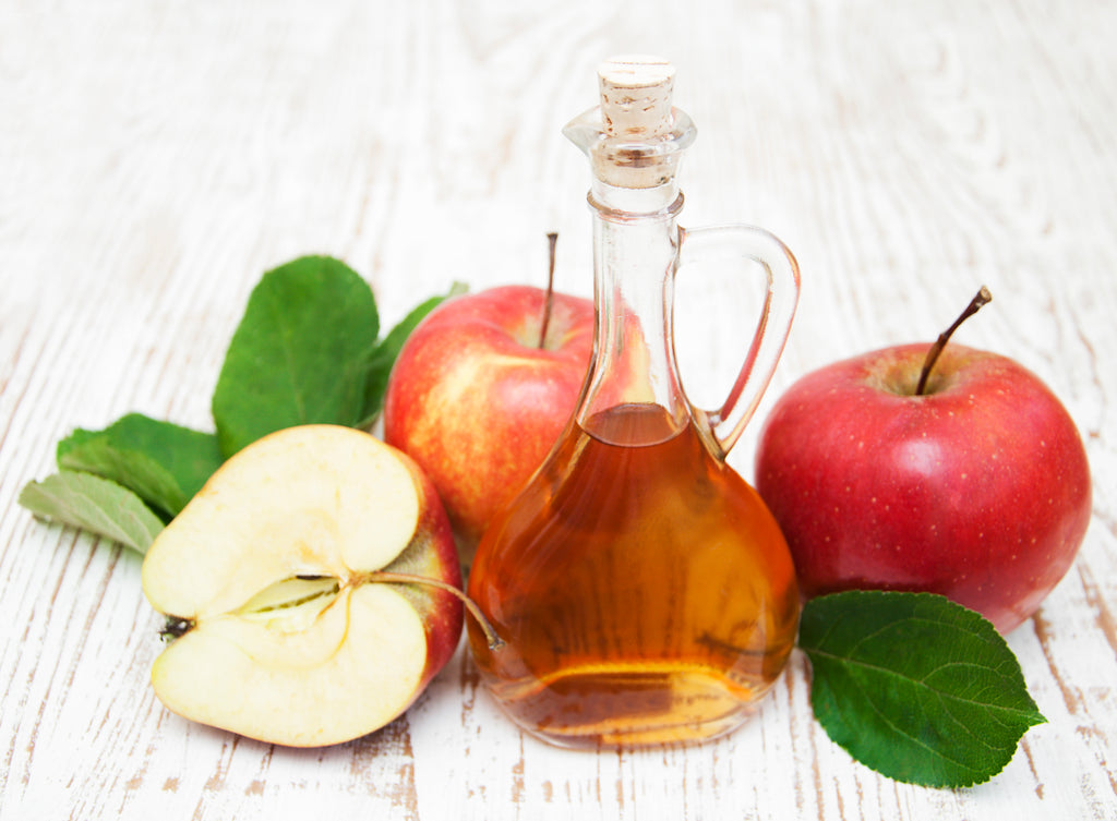 Apple Cider Vinegar and Apples